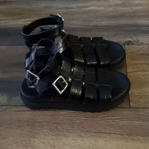 Steve Madden size 7 sandals